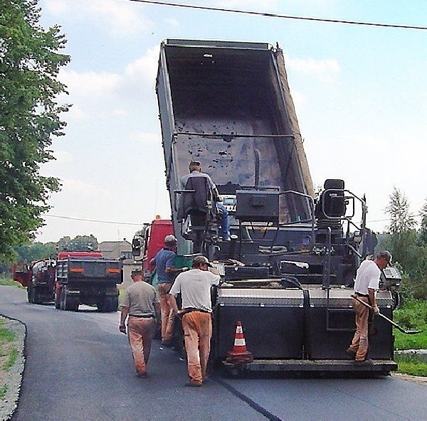 Mieszkańcy Chojna (gmina Bobrowo) mają  drogę z funduszy unijnych. Autostrady nie  chcieli.