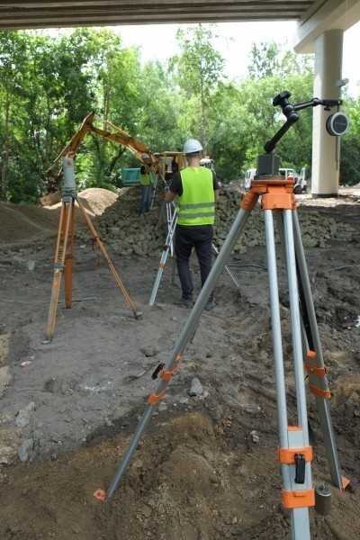 Sosnowiec: Próby obciążeniowe na estakadzie S1 ZDJĘCIA