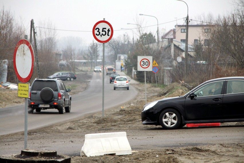 Przebudowa Krochmalnej z Diamentową. W końcu mniej kłopotów z przejazdem (ZDJĘCIA)