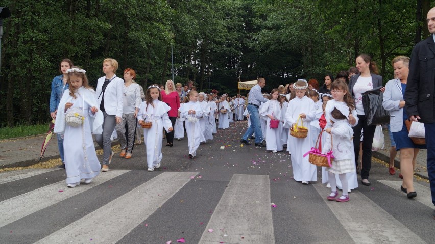 Boże Ciało w Jastrzębiu: tłumy na procesji