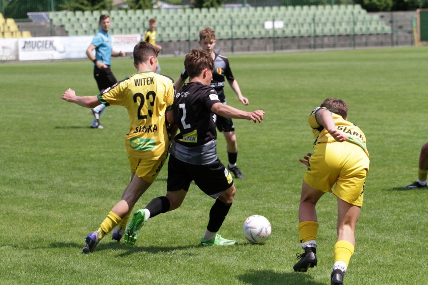 Centralna Liga Juniorów U-15 - Siarka Tarnobrzeg przegrywa z Koroną Kielce [ZDJĘCIA]