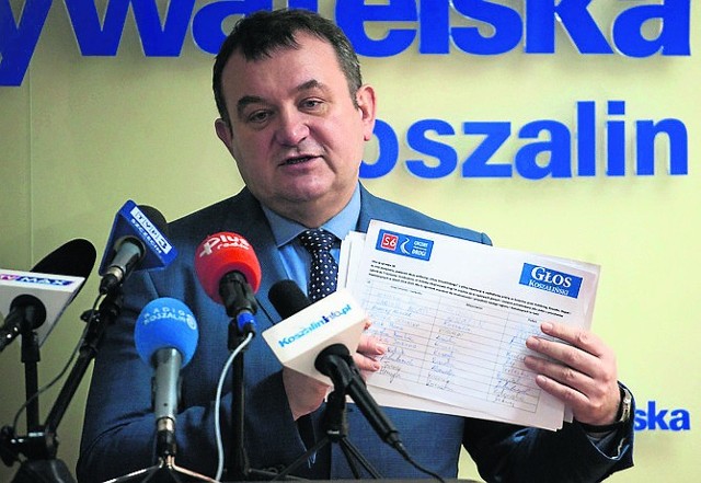 - Wspieramy akcję zbierania podpisów za S6, organizujemy też protest w Warszawie oraz 2 marca w Sławnie - mówi S. Gawłowski