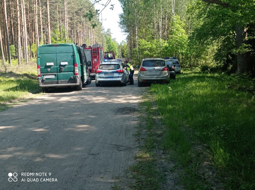 Śmiertelny wypadek koło Trzebielin. Mężczyzna uderzył słup...