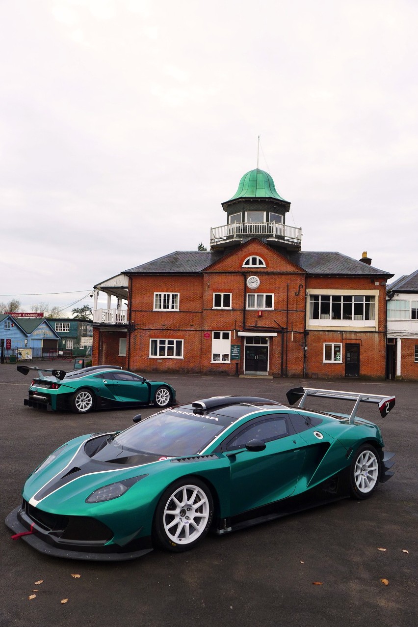 Arrinera Hussarya GT...