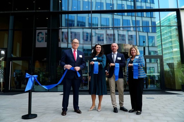 Franklin Templeton Investments to pierwsza z firm, która wprowadza się do nowego kompleksu biurowców Nowy Rynek na poznańskiej Wildzie.Przejdź do kolejnego zdjęcia --->