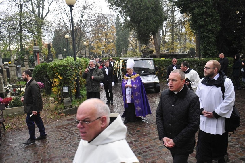 Tłumy na pogrzebach - to teraz wykluczone