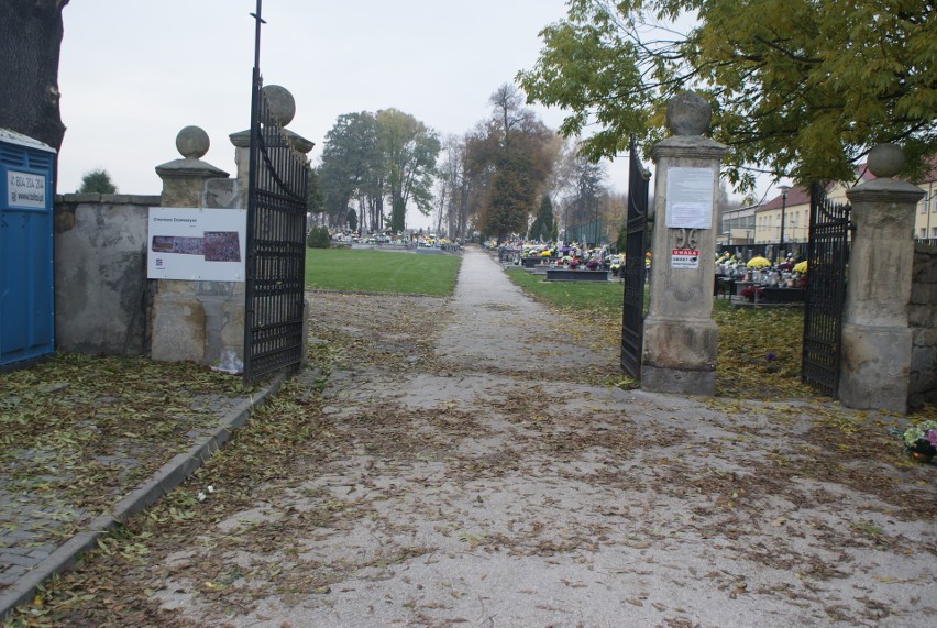 Jak wyglądał cmentarz w Działoszycach 1 listopada 2020?...