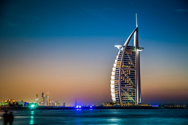 Burj Al Arab w Dubaju to jeden z najbardziej luksusowych hoteli na świecie
