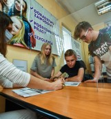 Praca dla młodych w Bydgoszczy - chcą pracować w wakacje
