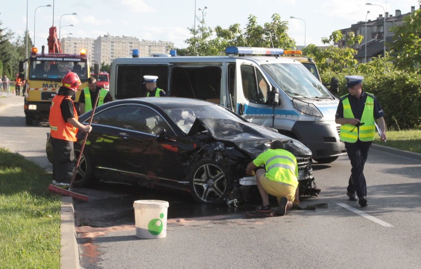 Dramatyczny śmiertelny wypadek na osiedlu Michałów w Radomiu. Nie żyją dwie osoby