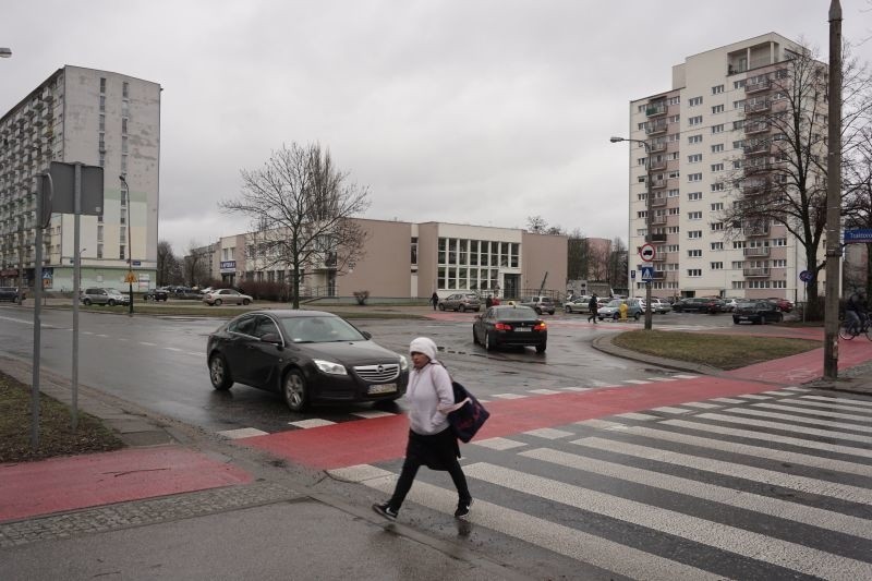 Przy ulicy Traktorowej powstanie rondo - ósme na Teofilowie. ZDJĘCIA