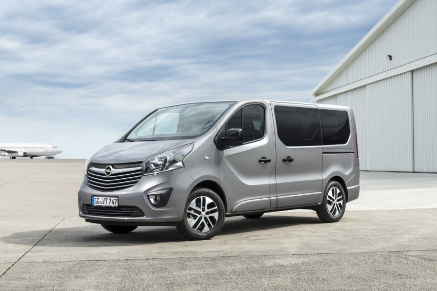 Opel Vivaro Tourer...