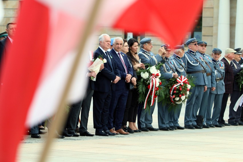 Narodowy Dzień Zwycięstwa w Lublinie. Obchody na pl. Litewskim. Zobacz zdjęcia