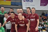 Nostalgicznie! W hali AWF we Wrocławiu zagrali mistrzowie Polski z 2012 roku. Celeban, Pawelec i Sztylka w formie!