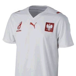 Koszulka polskiej reprezentacji to jedna z nagród, jakie można wygrać w naszym konkursie.