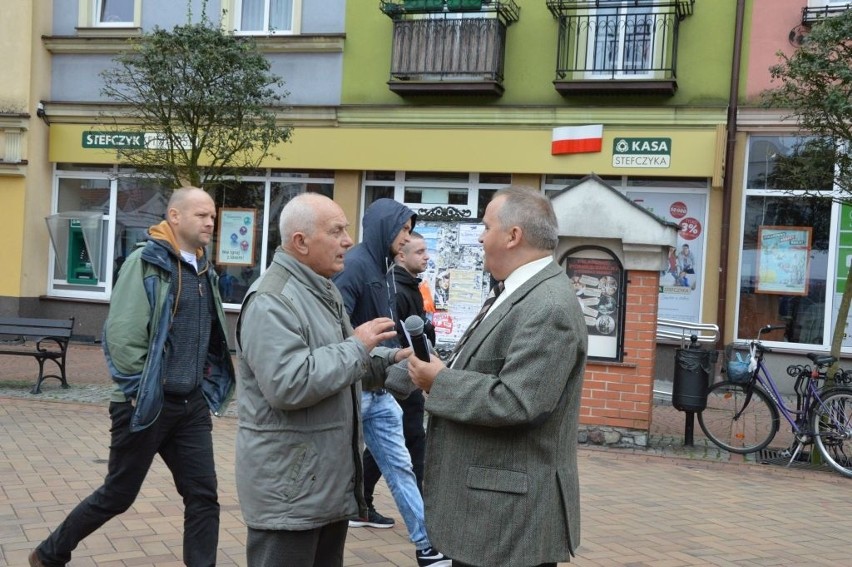 Każdy mógł dodać swoje trzy grosze - z lewej Andrzej...