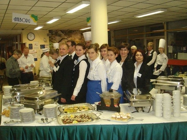 Uczniowie z radomskiego "Gastronomika&#8221; świetnie poradzili sobie z konkursowym wyzwaniem i zajęli trzecie miejsce. 