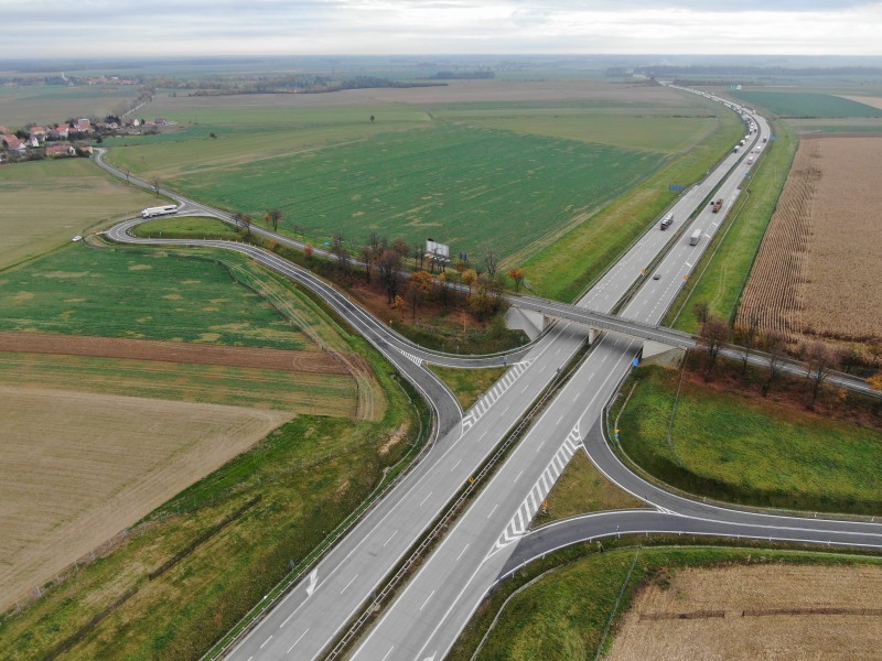 Generalna Dyrekcja Dróg Krajowych i Autostrad podpisała we...