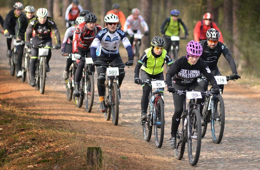 Zimowy, rowerowy maraton w Długosiodle (ZDJĘCIA)