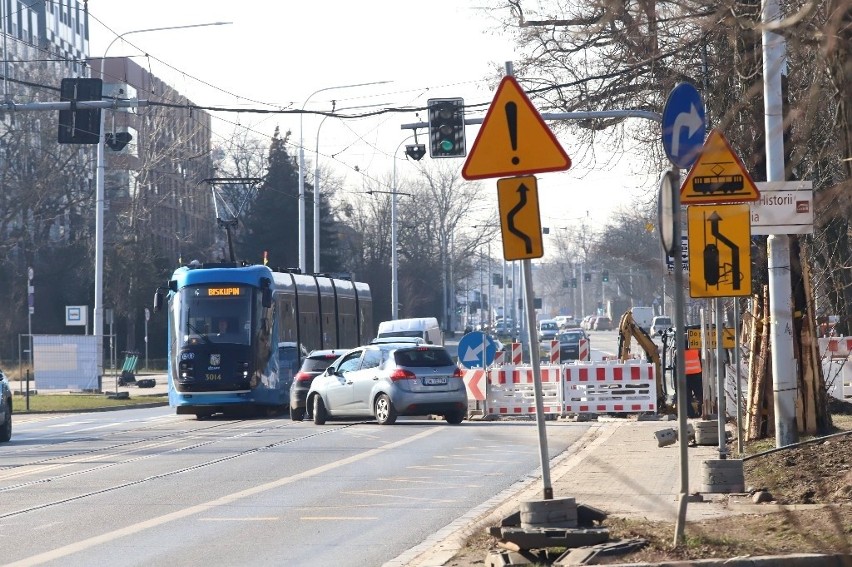 Na czas budowy przystanków wiedeńskich, ruch został...