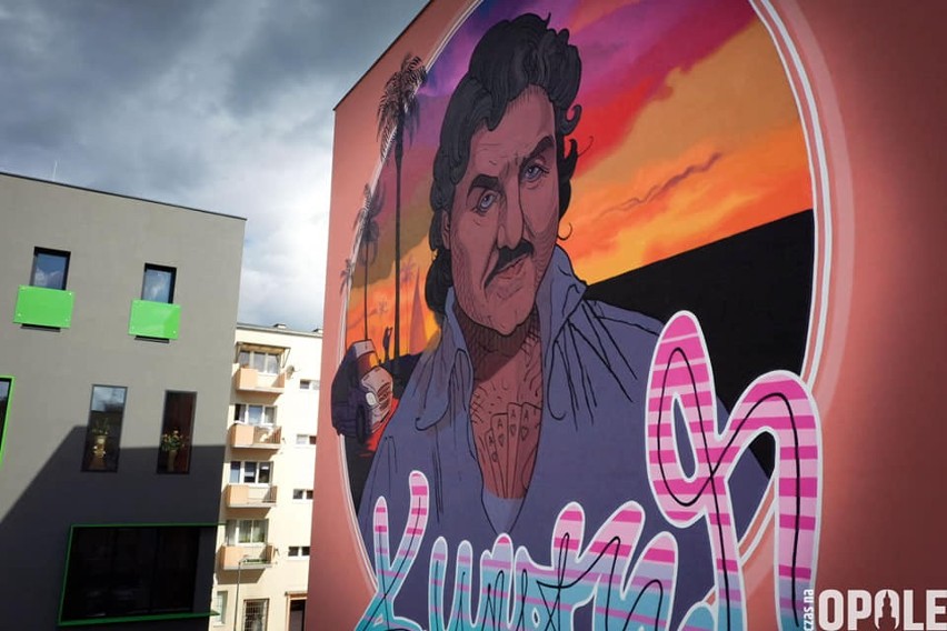 Mural Krzysztofa Krawczyk w Opolu gotowy. W sobotę oficjalne...