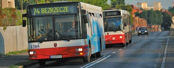&#8211; Od tego momentu będziemy mogli wejść w cywilizowany cykl wymiany autobusów i każdego roku kupować od sześciu do ośmiu nowychpojazdów &#8211; mówi Włodzimierz Sołtysiak, szef spółki autobusowej z Dąbia.