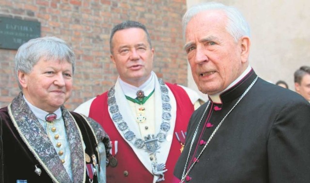 Ksiądz Bryła od 32 lat jest też kapelanem krakowskiego Bractwa Kurkowego i głuchoniemych