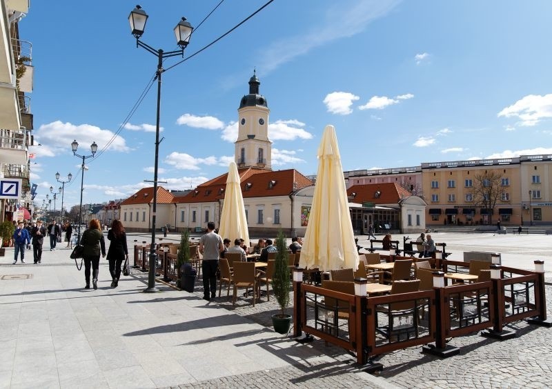 1 kwietnia ubiegłego roku można już było napić się kawy na...