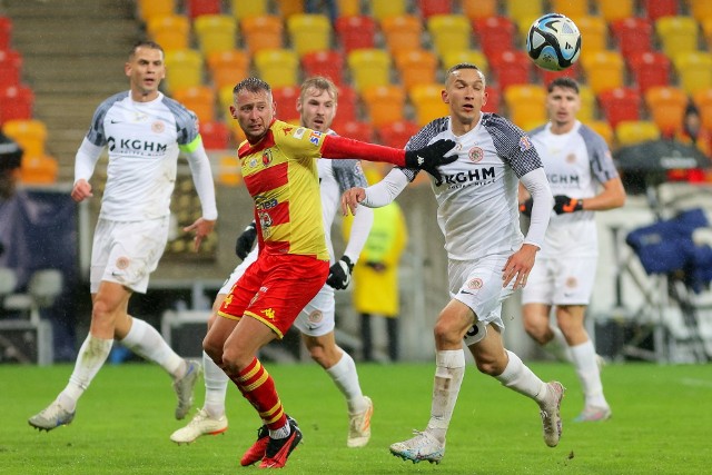 Jarosław Kubicki i jego koledzy z Jagiellonii jesienią wygrali z Zagłębiem u siebie 3:0. Teraz będą bronić w Lubinie pozycji lidera PKO Ekstraklasy.