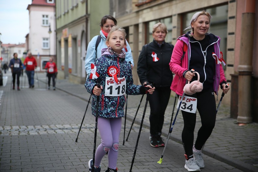 143 osoby wzięły w Chrzanowskim Marszu Niepodległości Nordic...