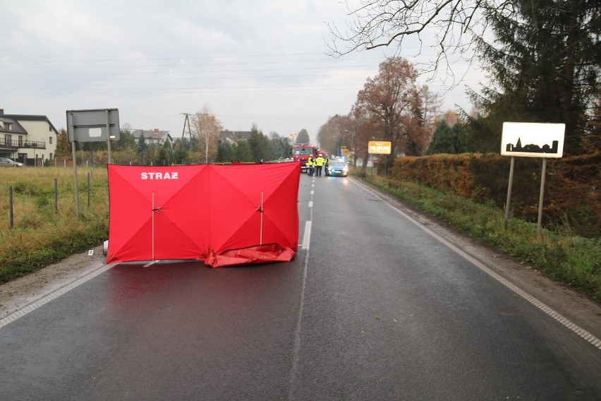 Śmiertelny wypadek w Rypinie. Na drodze przy ul. Toruńskiej zginął 59-letni motorowerzysta