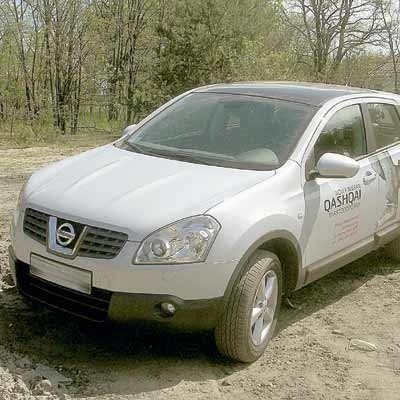 Gdyby nie duży prześwit kół, qashqai wyglądałby jak typowe auto rodzinne