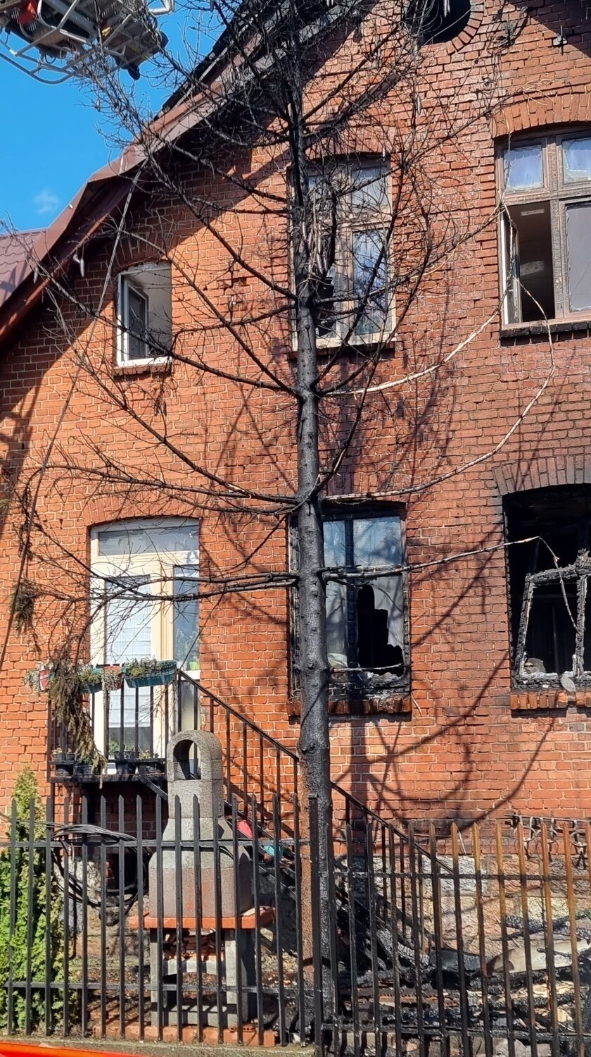 Pożar w Kiełpinie - ogień strawił cały dorobek ich życia. Rusza pomoc dla poszkodowanych