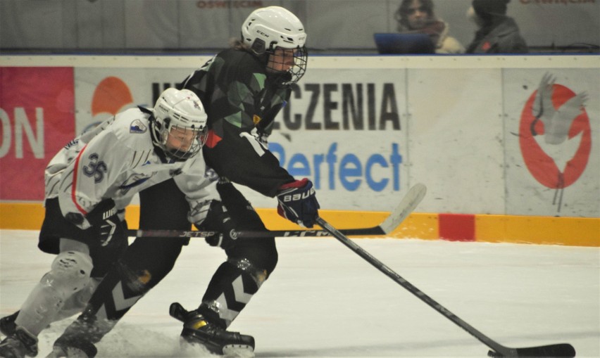 Hokejowa liga młodzików (U-16): UKH Unia Oświęcim - MOSM...