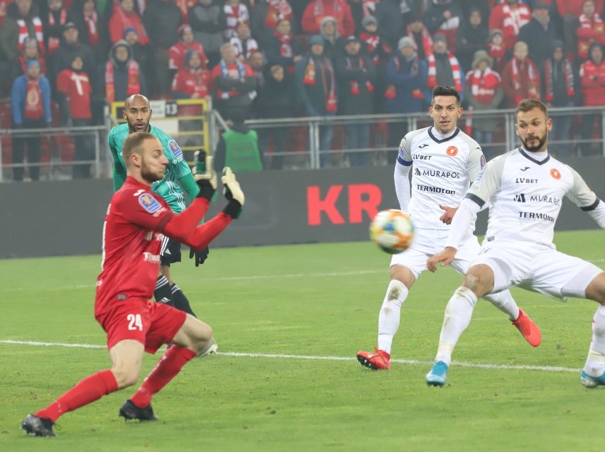 30.10.2019 lodz. mecz widzew legia 2-3 rozegrany na...