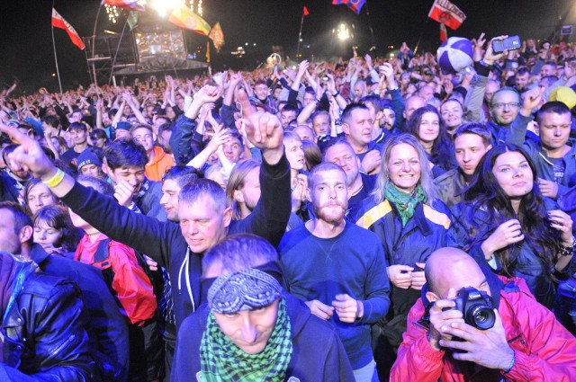 Koncert zespołu Hey na Przystanku Woodstock 2016 zgromadził przed sceną nieprzebrane tłumy.