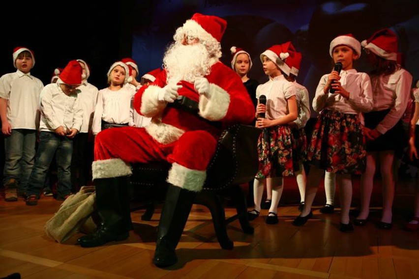 „Od seniora do juniora - tworzymy tradycję”, czyli świąteczny koncert w szkole na Górzyskowie