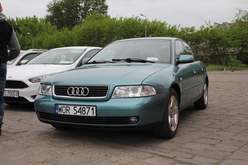 Audi A4 B5, rok 1999, 1,6 benzyna, 7500 zł