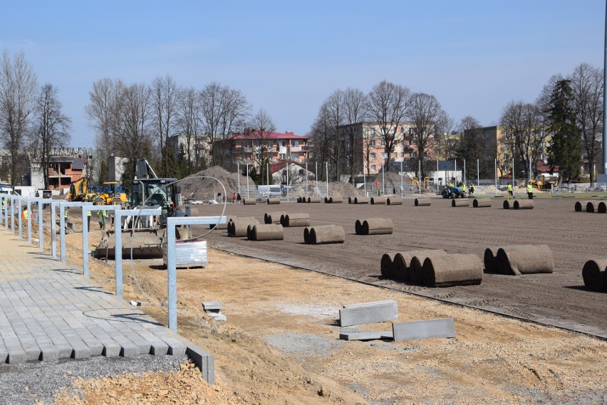 Na stadionie Rakowa Częstochowa rozpoczęto rozkładanie...