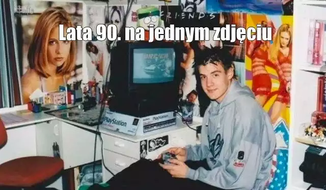 Lata 90. wiele osób wspomina z sentymentem i nostalgią. Każdy kto wychowywał się w tych czasach doskonale wie, że był to okres wyjątkowy. Czas trudny, bowiem był to okres przemian gospodarczych i politycznych w naszym kraju, ale również czas dzieciństwa, zupełnie innego niż obecnie. Kto z Was pamięta lata 90.? MEMY o latach 90. dla części osób będą wspaniałym powrotem do przeszłości, z kolei dla młodszych będzie to podróż w nieznane. Jak lata 90. wspominają internauci? Zobaczcie najlepsze MEMY! Z pewnością uśmiejecie się do łez!