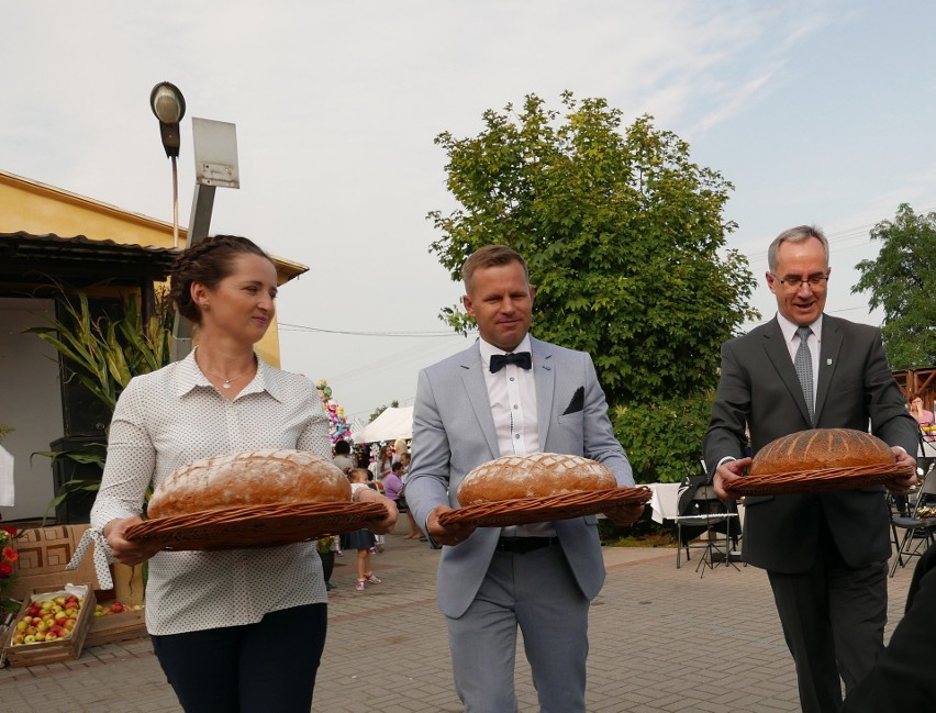 W Nowym Dąbiu świętowali rolnicy z gminy Łabiszyn....