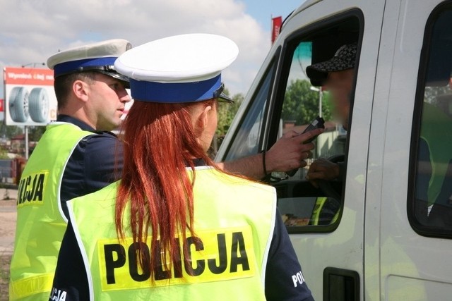 Policjanci sprawdzali między innymi trzeźwość kierowców.