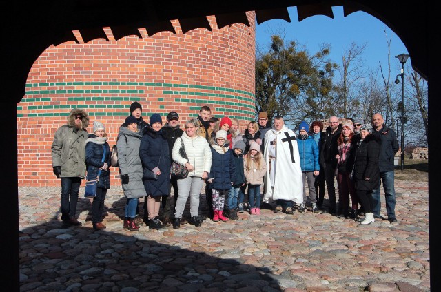 W ramach wojewódzkich obchodów Międzynarodowego Dnia Przewodnika Turystycznego zorganizowano akcję „Poznaj swój region z przewodnikiem”. Organizatorem akcji jest Urząd Marszałkowski Województwa Kujawsko-Pomorskiego. W sobotę z rana Piotr Łukiewski, przewodnik PTTK,  w stroju z epoki opowiadał i oprowadzał grudziądzan m.in. po Górze Zamkowej.