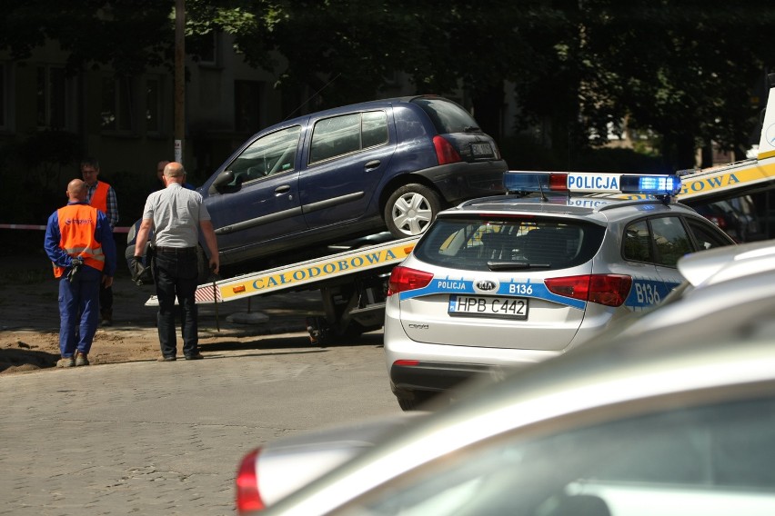 Awaria wodociągowa przy ul. Czarnieckiego na Szczepinie....