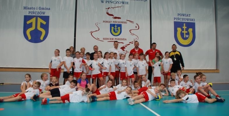 Trening pokazowy szkółki Champions Handball Academy w...