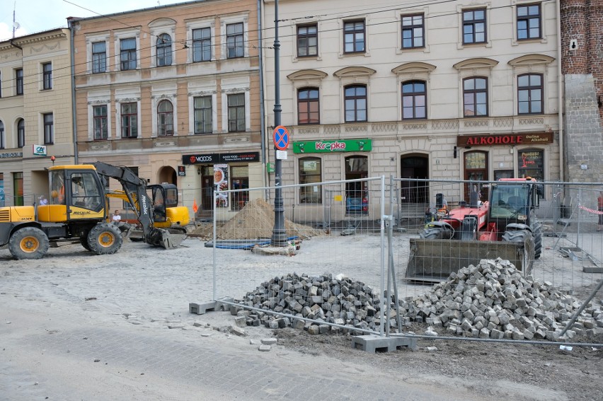 Postępy remontu Krakowskiego Przedmieścia