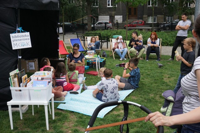 W niedzielę mieszkańcy Jeżyc świętują początek lata na pikniku, który zorganizowano na placu Asnyka. Atrakcji nie brakuje!Pascal Brodnicki o dobrym grillowaniu:Źródło: gloswielkopolski.pl / x-news