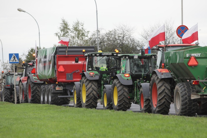 Protest rolników na ulicach Rzeszowa [ZDJĘCIA]