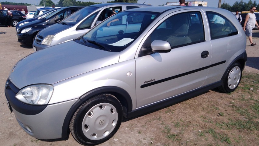 Opel Corsa - rok produkcji 2001, z silnikiem 1.0. Stan...