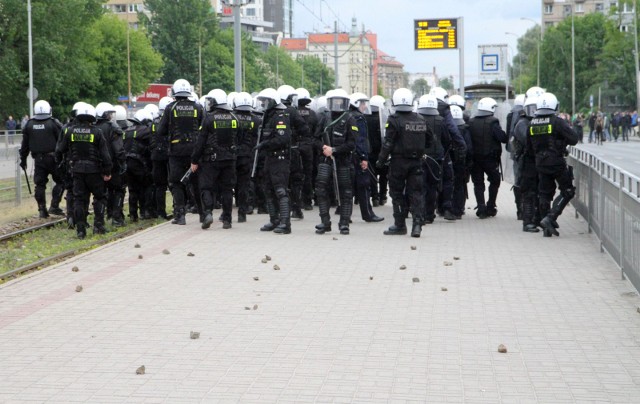 Do burd przed komisariatem policji we Wrocławiu doszło w maju